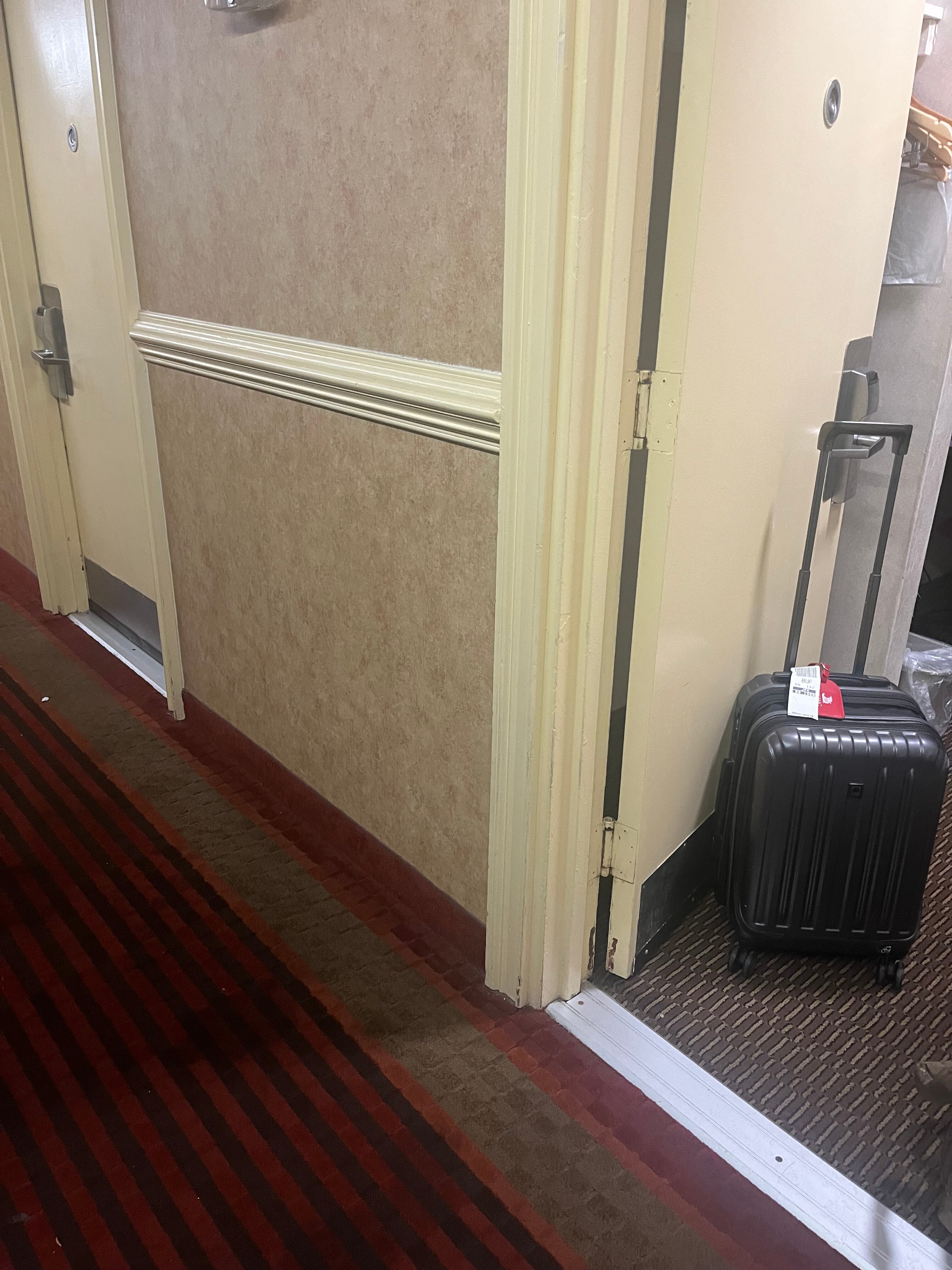 洛克威力拉马达酒店-客卧