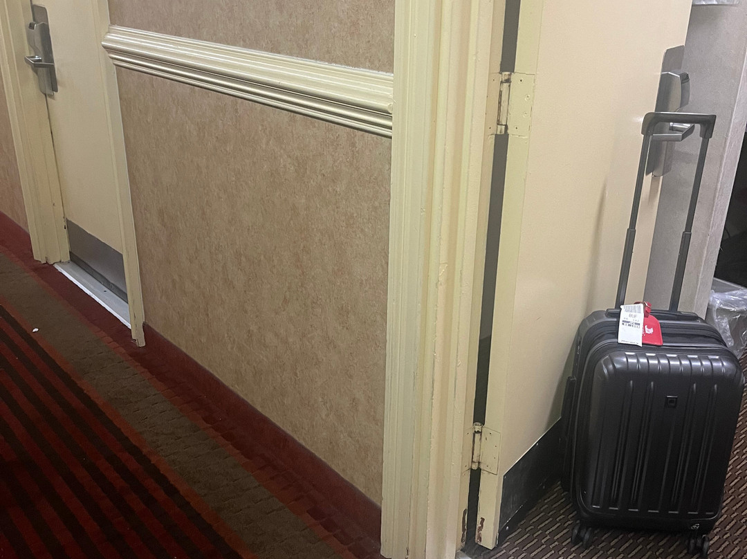 洛克威力拉马达酒店主图