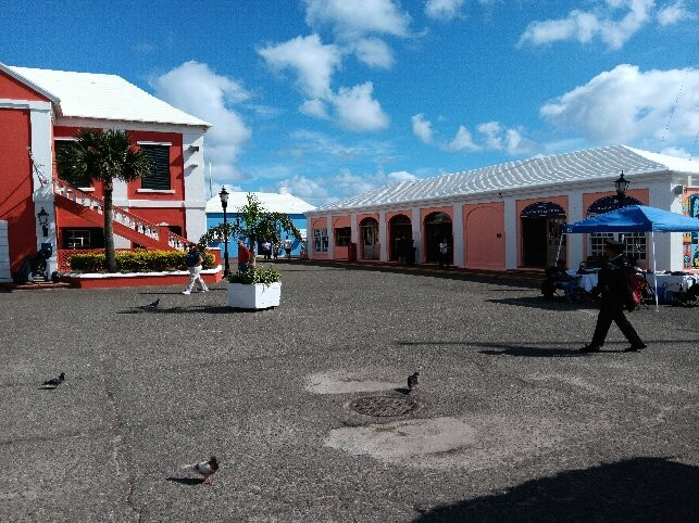 King's Square-圣乔治必去景点