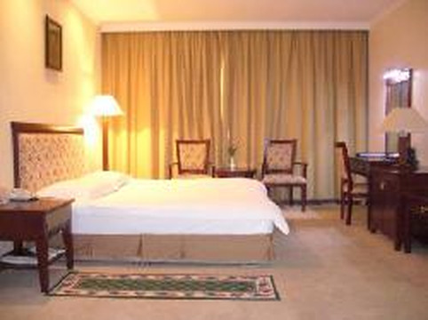 新泰市酒店住宿-青云山庄