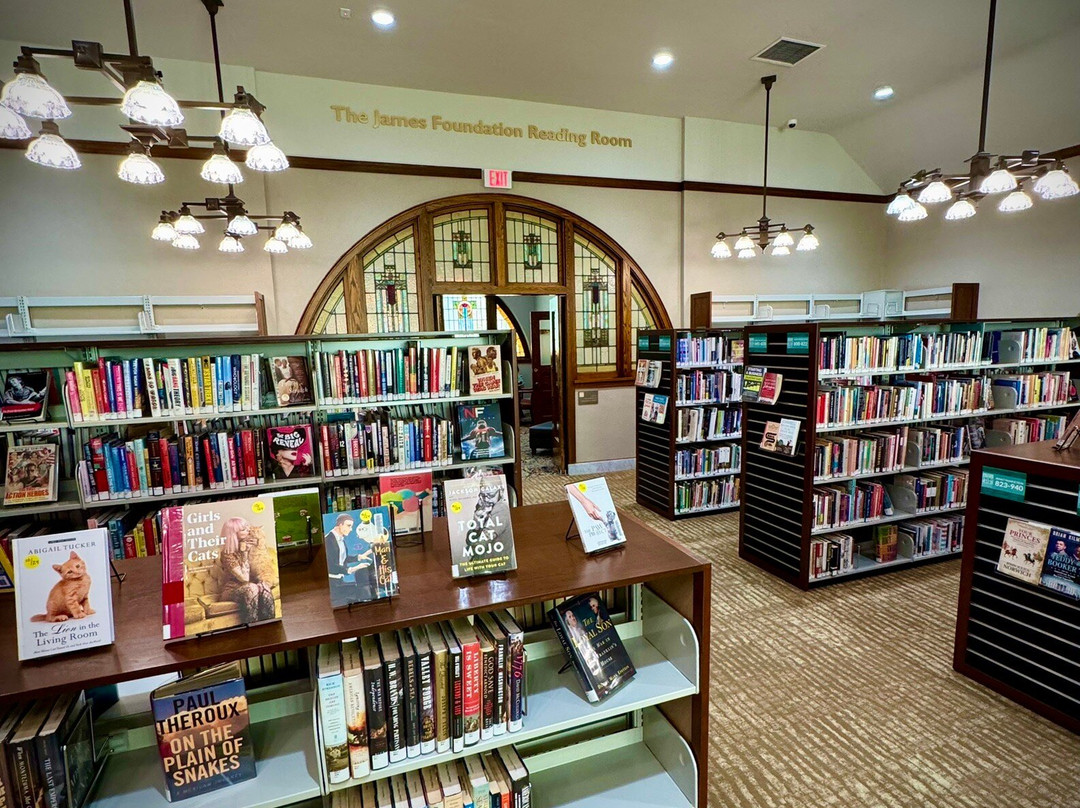 Eckhart Public Library景点图片