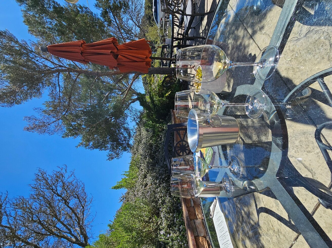 Lone Madrone Winery景点图片