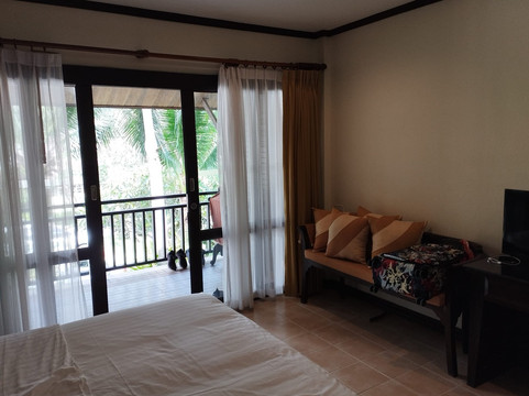 苏梅岛皇宫酒店主图