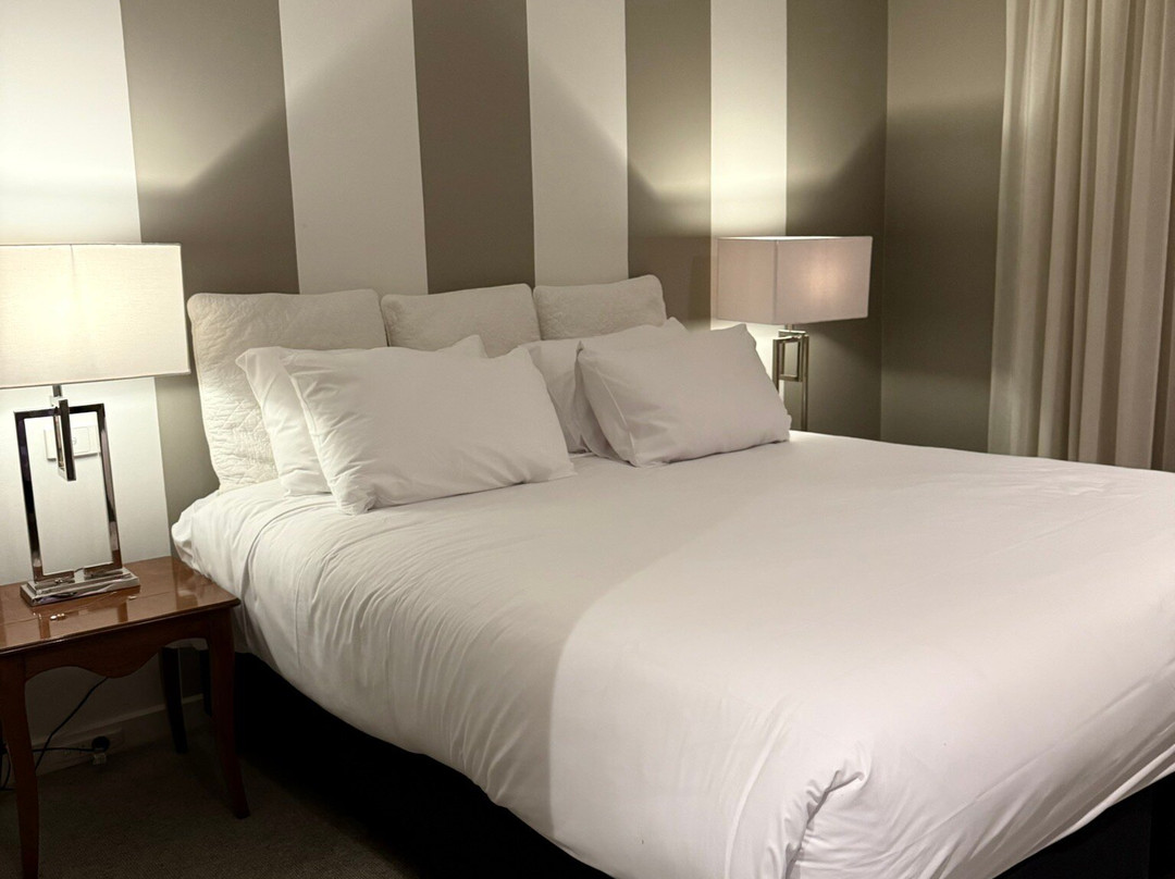 林登德雷红山酒店主图