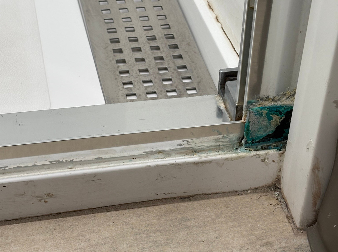 Holiday Inn Express & Suites Kinston By IHG主图