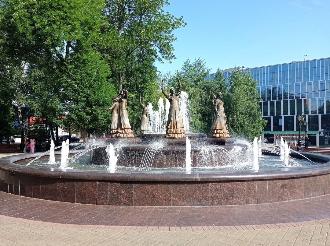 Fountain Seven Girls景点图片