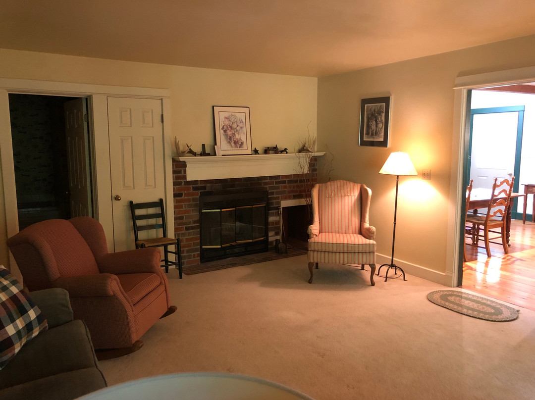 Pine Hollow Cottage主图