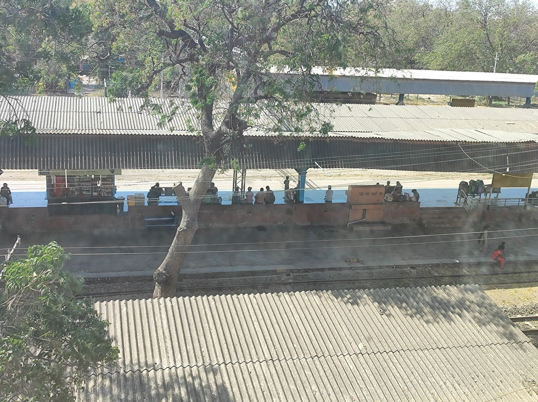 Click Hotel Junagadh主图