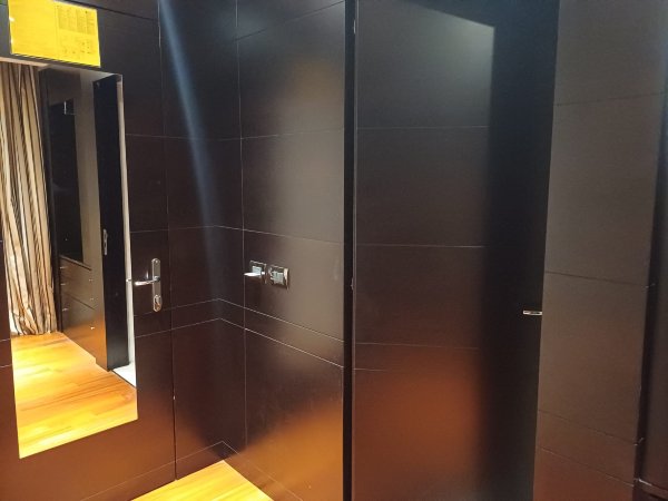 普林希皮卡塔尼亚二世酒店-客卧