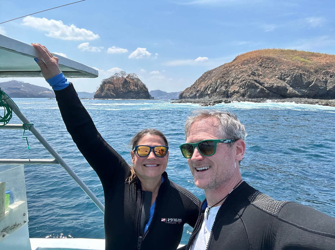 SCUBA Diving at Summer Salt Dive Center景点图片