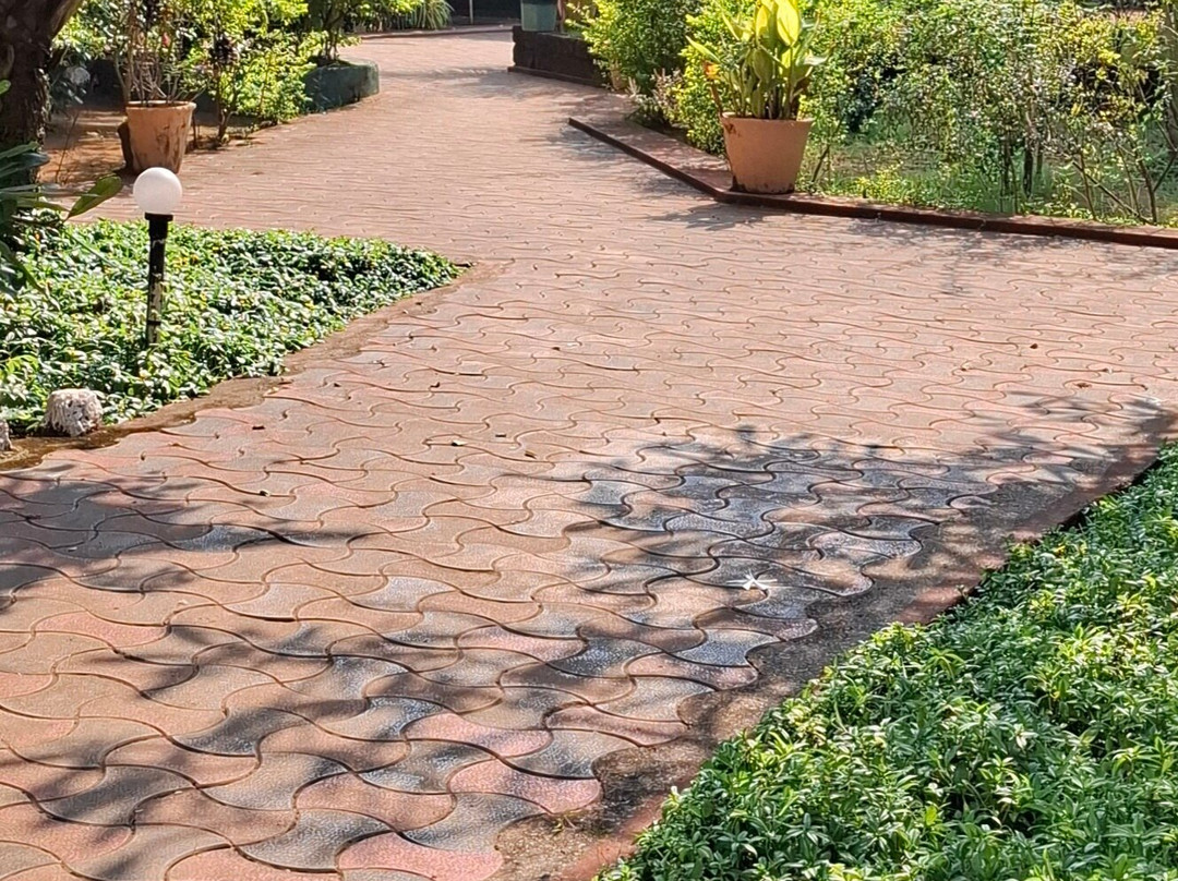 Dunhill Beach Resort主图