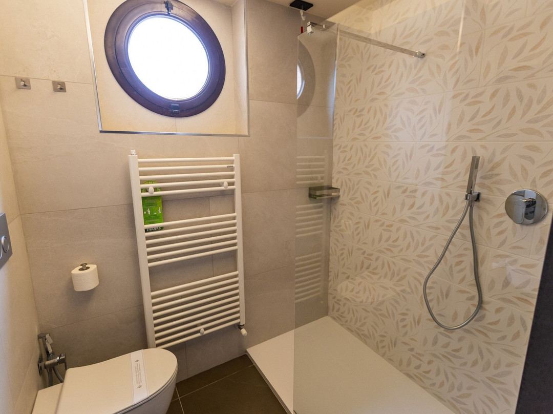 都耶庞蒂皇宫酒店主图