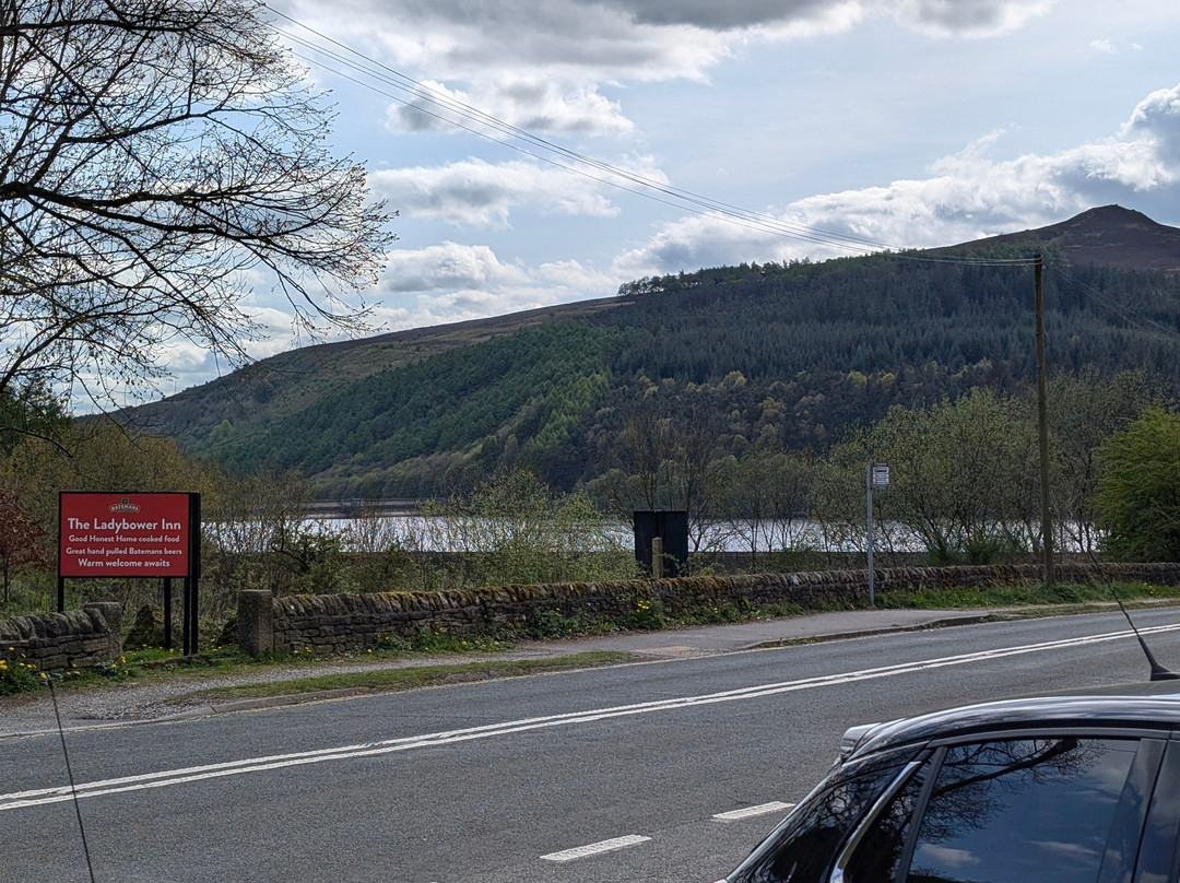 OYO Ladybower Inn主图