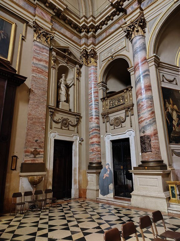 Basilica di Sant’Alessandro in Colonna-贝加莫必去景点