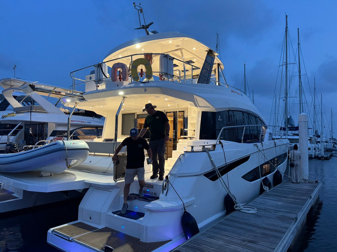 MarineMax Vacations-托土拉必去景点