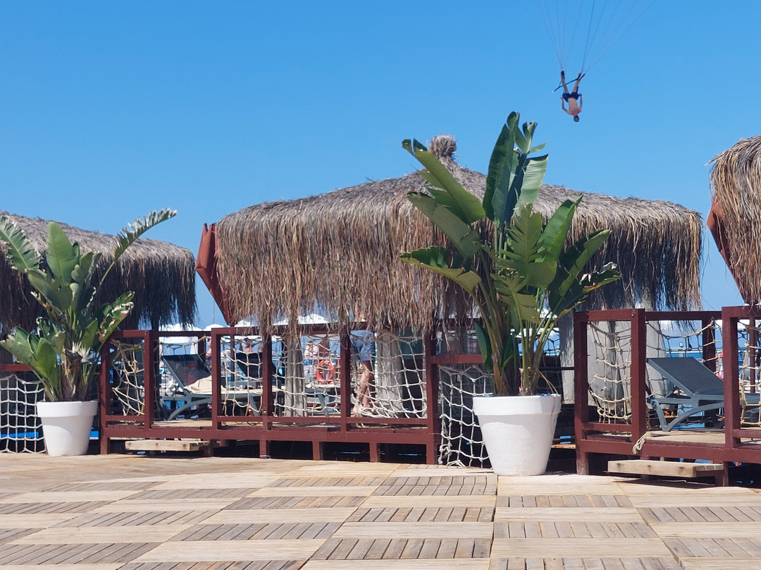 Blue Marlin Deluxe Spa & Resort主图