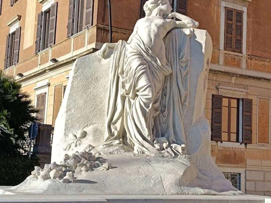 Monumento A Giuseppe Zanardelli