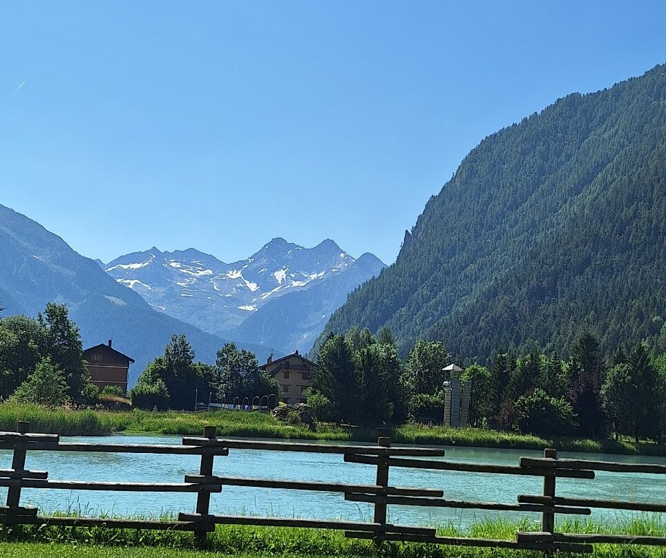 Lago di Brusson-Brusson必去景点