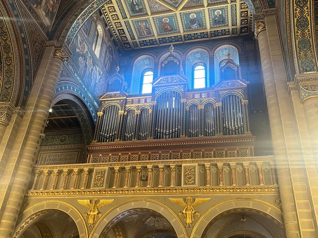 Pecs Cathedral-佩奇必去景点