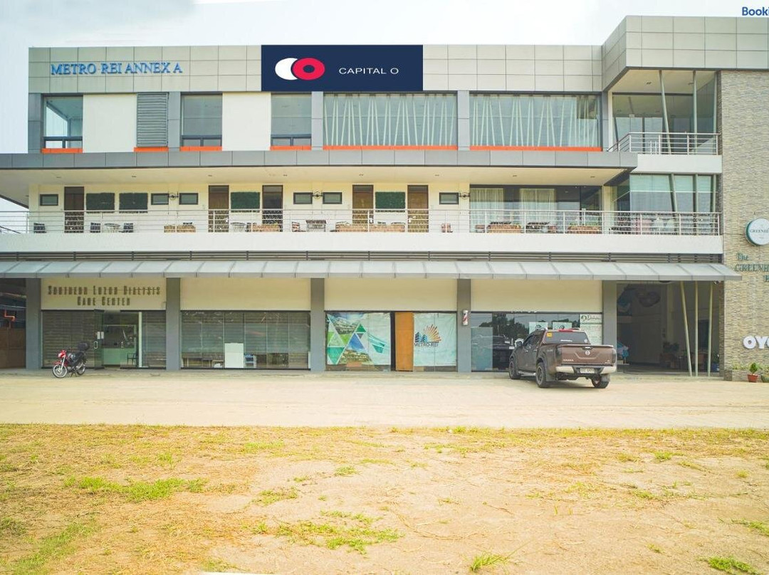 OYO 785 The Greenhive Hotel