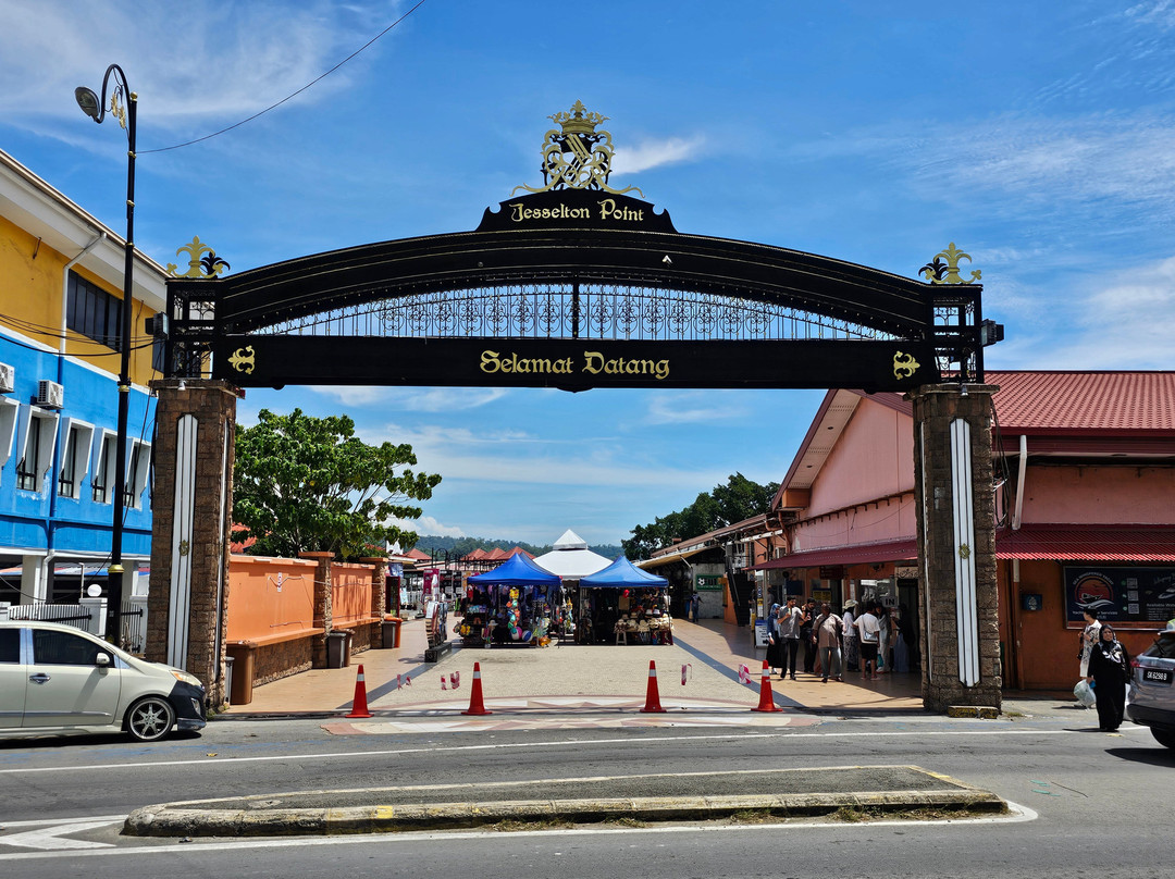 哲斯顿港码头-亚庇必去景点