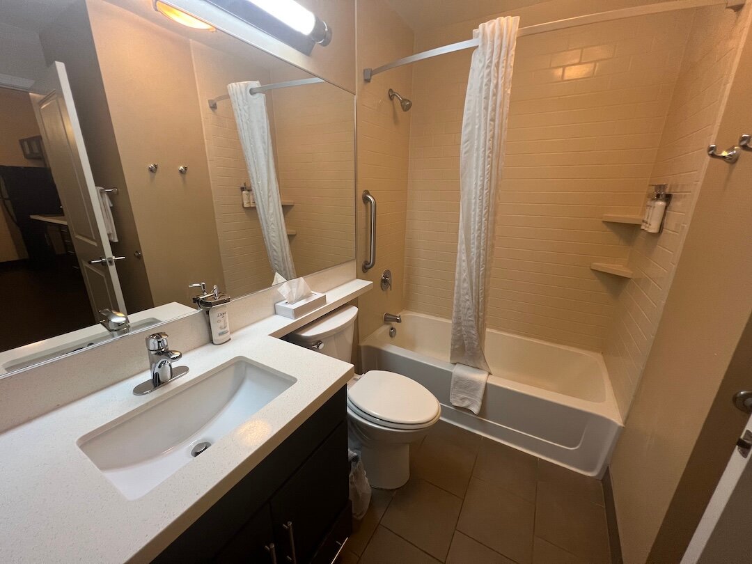Candlewood Suites Grove City - Outlet Center, an IHG hotel-浴室