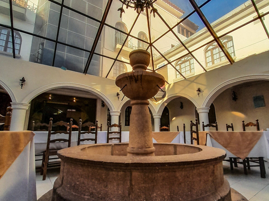 圣特雷酒店主图