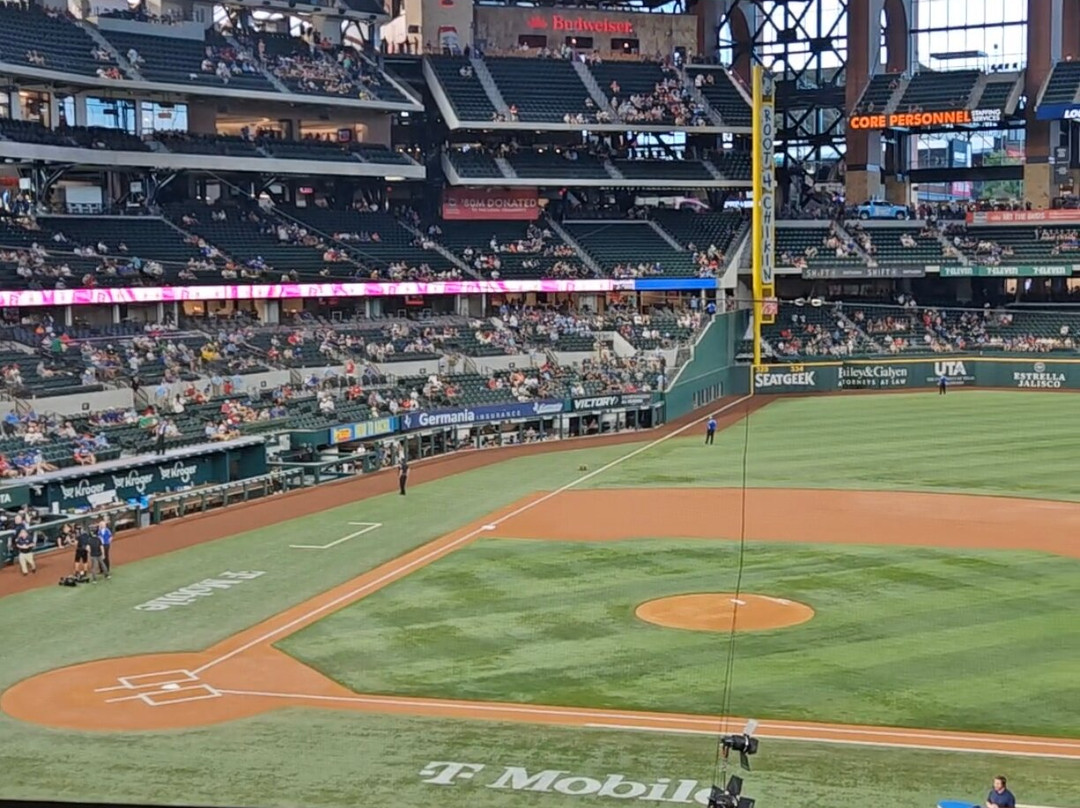 Globe Life Field-阿灵顿必去景点