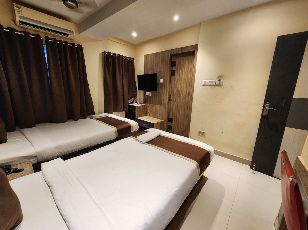 萨阿德酒店主图