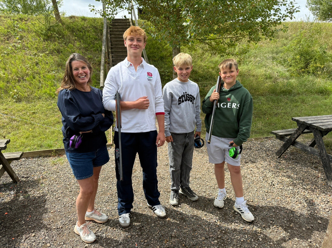 Lakeside Clay Shoot & Fishing Lakes-拉夫堡必去景点