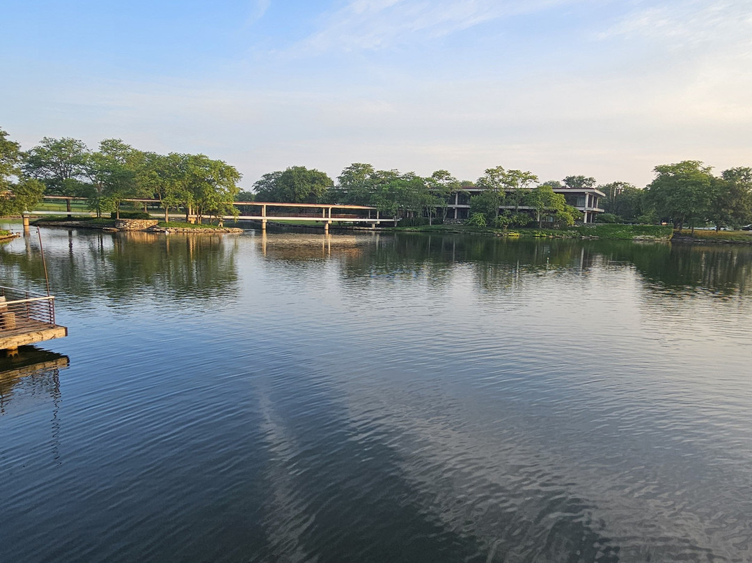 麦当劳坎帕斯凯悦酒店主图