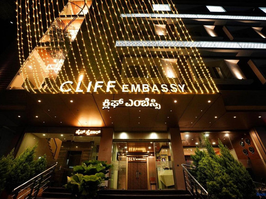 Cliff Embassy Banquet and Suites