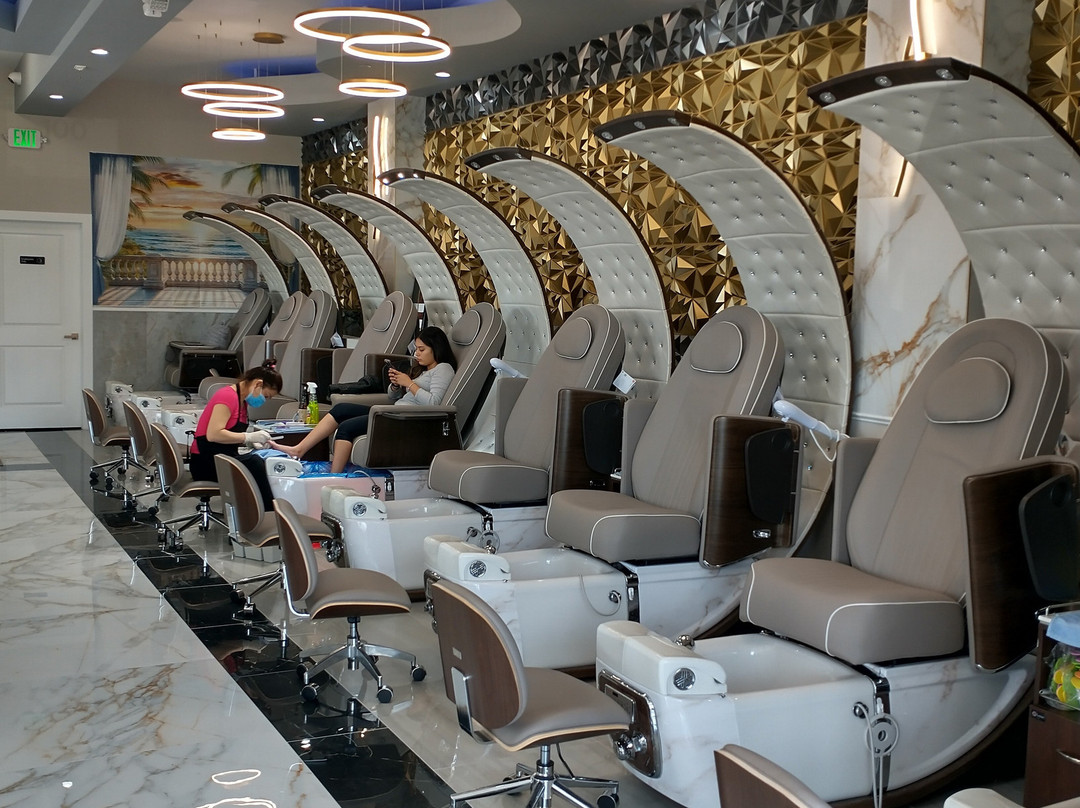 Bliss Nail Bar-White Marsh必去景点