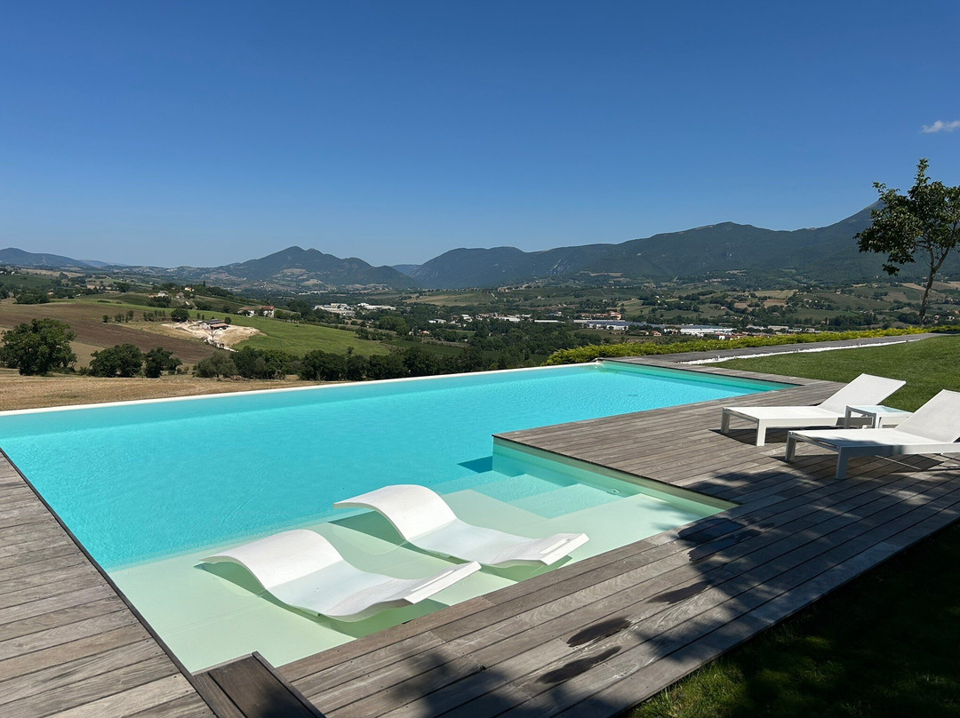 Serre Alte Landscape Luxury Rooms主图