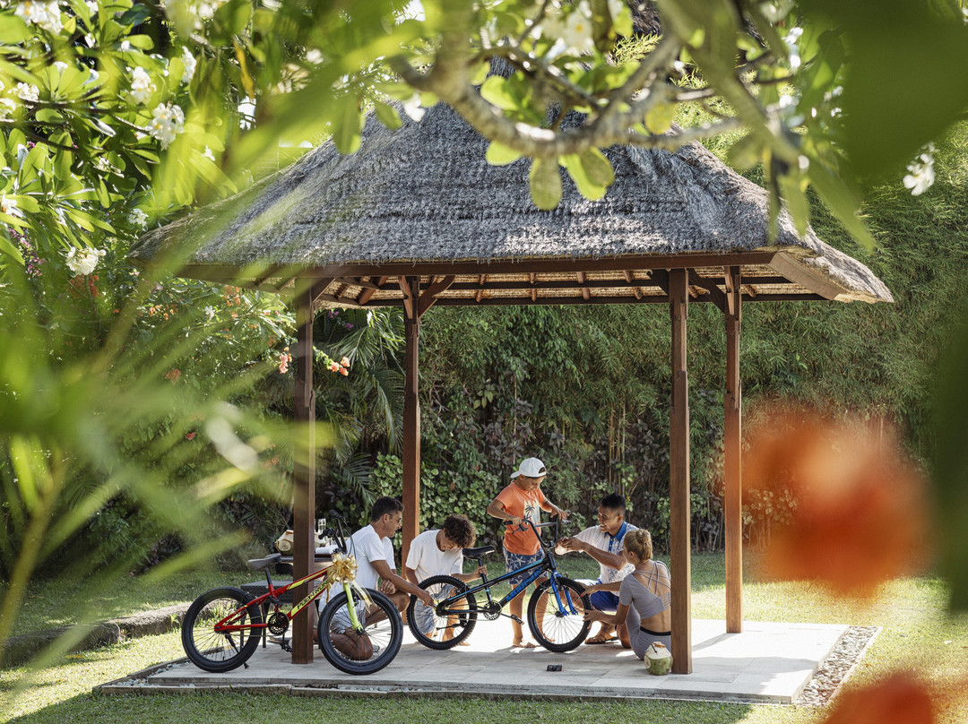 巴厘金巴兰湾四季度假村主图