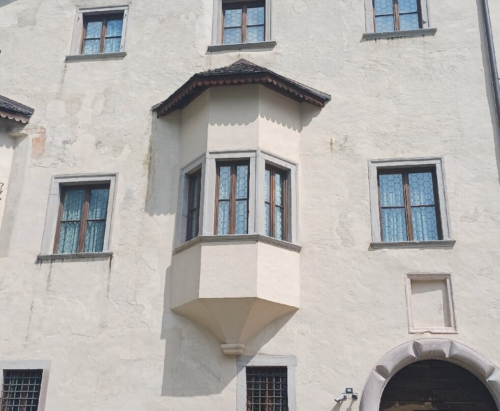 Castel Caldes-Caldes必去景点