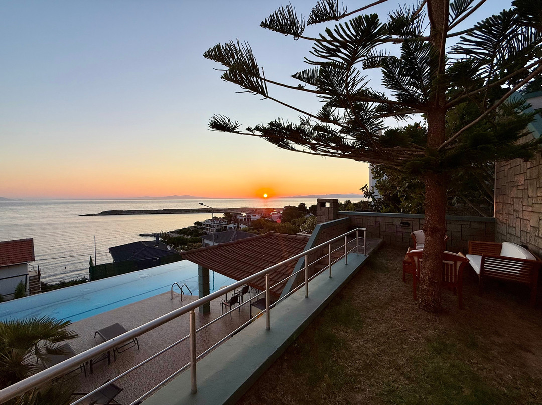Miromara Hotel Pool Bar主图