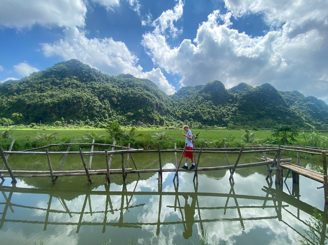 Orchid Cruises-下龙湾必去景点