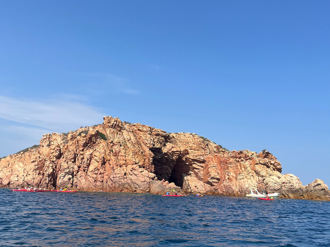Karibu Diving & Travel-San Teodoro必去景点