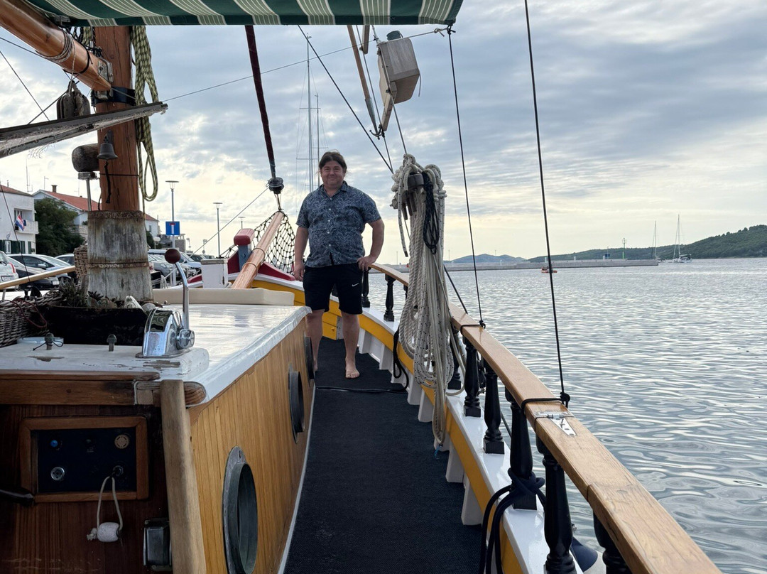 Tilagus Tours-Sali必去景点