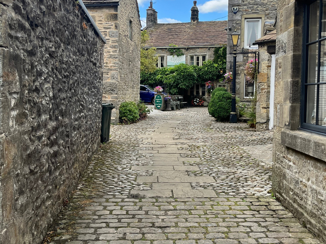 Real Yorkshire Tours-Burley in Wharfedale必去景点