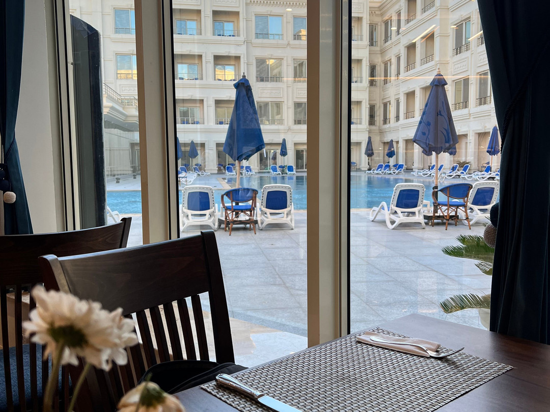 海尔南Mamoura酒店&活动中心主图