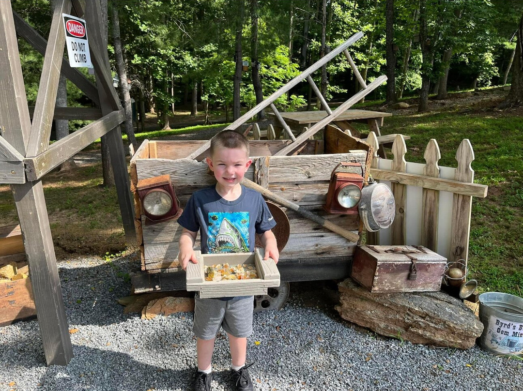 Byrds Branch Gem Mining-Elkin必去景点