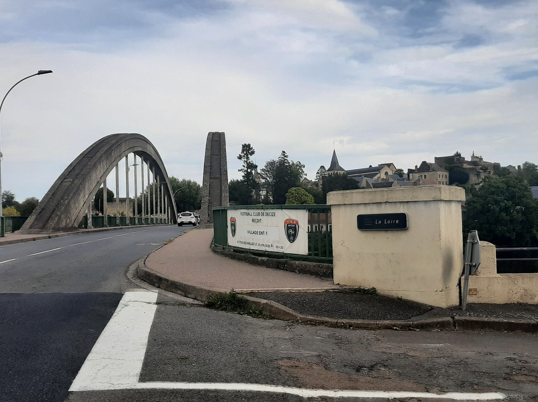 Pont du 152ème R.I.-Decize必去景点