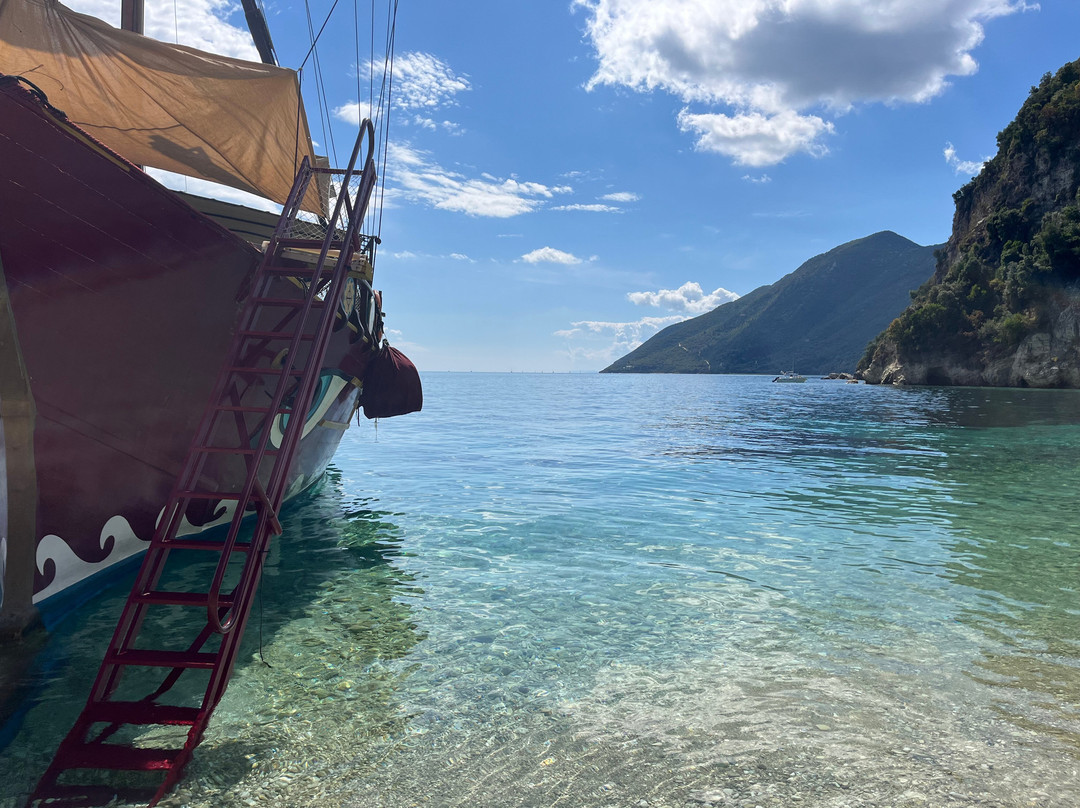 Odysseia Boat Tour-Nidri必去景点