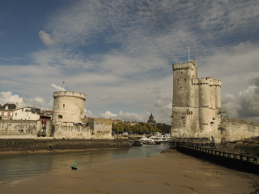Towers of La Rochelle-拉罗谢尔必去景点