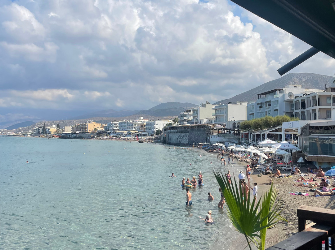 Arlen Beach Hotel主图