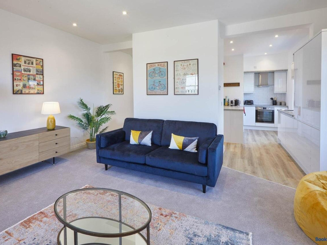 Host & Stay - Cornerhouse Apartments