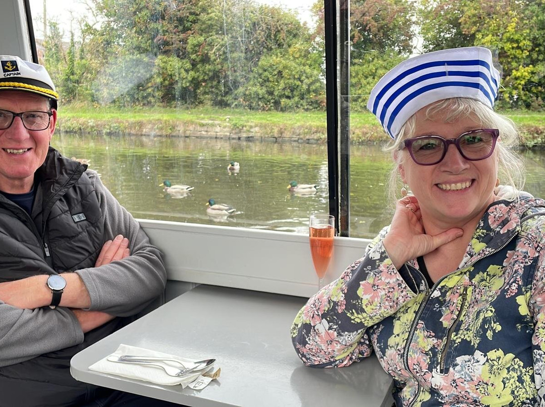 Lancashire Canal Cruises-Burscough必去景点