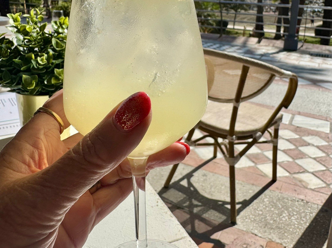 Miluca Restaurant & Bar